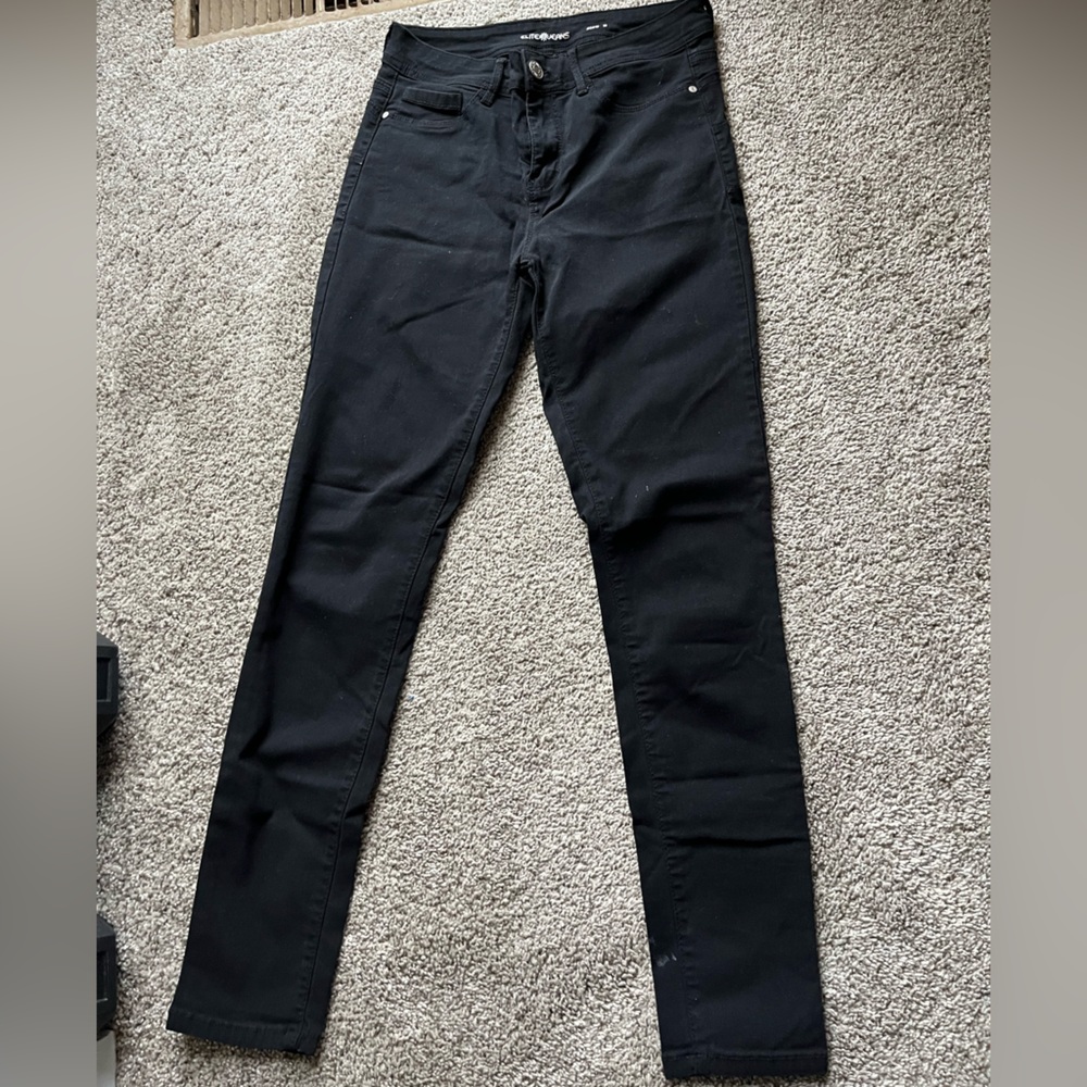 Elite Women’s Black Skinny Jeans